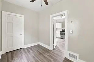 1238 N 26th St, Milwaukee, WI 53205 - Photo 17