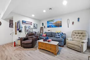 183 Pine Ridge Ct, Mishicot, WI 54228 - Photo 15