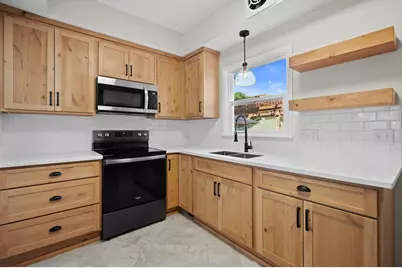 319 E Lake St, Lake Mills, WI 53551 - Photo 33