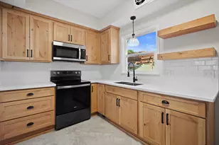319 E Lake St, Lake Mills, WI 53551 - Photo 35