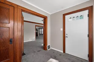 4552 N 38th St, Milwaukee, WI 53209 - Photo 7