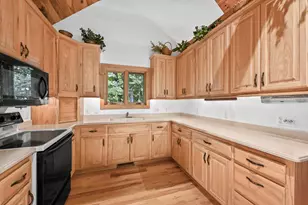 2262 Scenic Rd, Richfield, WI 53076 - Photo 9
