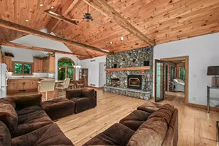 2262 Scenic Rd, Richfield, WI 53076 - Photo 7