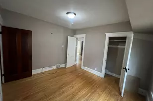 2469 N 46th St, Milwaukee, WI 53210 - Photo 9