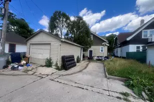 2469 N 46th St, Milwaukee, WI 53210 - Photo 23
