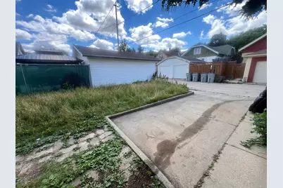 2469 N 46th St, Milwaukee, WI 53210 - Photo 21
