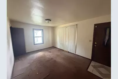6204 W Thurston Ave, Milwaukee, WI 53218 - Photo 7