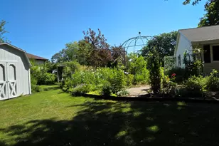 W174N7507 Joanne Dr, Menomonee Falls, WI 53051 - Photo 19