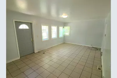 4470 N 37th St, Milwaukee, WI 53209 - Photo 7