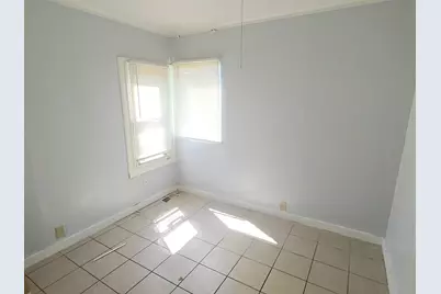 4470 N 37th St, Milwaukee, WI 53209 - Photo 11