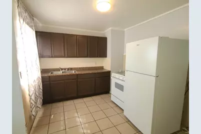 4470 N 37th St, Milwaukee, WI 53209 - Photo 9