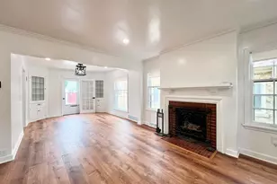 2423 S 60th St, West Allis, WI 53219 - Photo 9