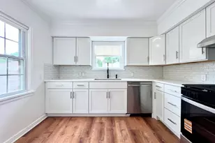 2423 S 60th St, West Allis, WI 53219 - Photo 5
