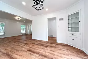 2423 S 60th St, West Allis, WI 53219 - Photo 15