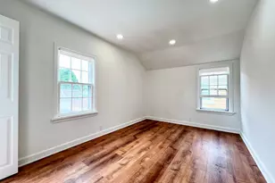 2423 S 60th St, West Allis, WI 53219 - Photo 23