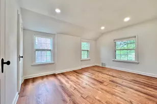 2423 S 60th St, West Allis, WI 53219 - Photo 19