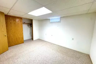4215 Pennington Ln, Racine, WI 53403 - Photo 23