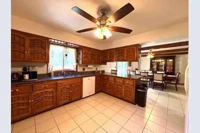 4215  Pennington Ln, Racine, WI 53403 - Photo 5