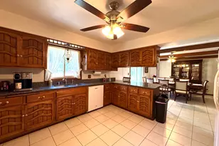 4215 Pennington Ln, Racine, WI 53403 - Photo 5