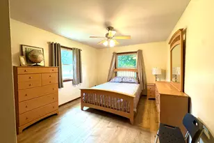 4215 Pennington Ln, Racine, WI 53403 - Photo 13