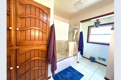 4215  Pennington Ln, Racine, WI 53403 - Photo 9