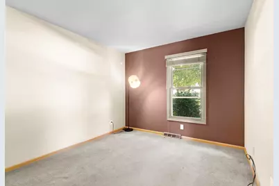 750  Crestwood Dr, Waukesha, WI 53188 - Photo 17