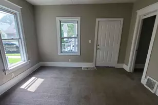 509 Parkview Dr, Racine, WI 53404 - Photo 3