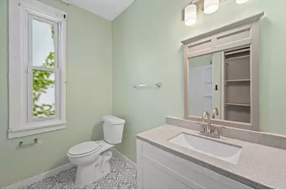 2348 S 16th St, Milwaukee, WI 53215 - Photo 15