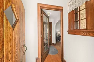 2640 N 72nd St, Wauwatosa, WI 53213 - Photo 3