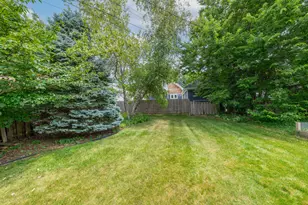2640 N 72nd St, Wauwatosa, WI 53213 - Photo 23