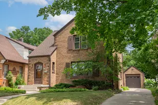 2640 N 72nd St, Wauwatosa, WI 53213 - Photo 27