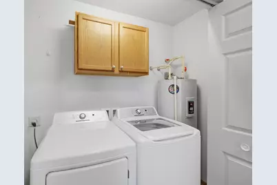 W1062  Marietta Ave #302, Ixonia, WI 53036 - Photo 23