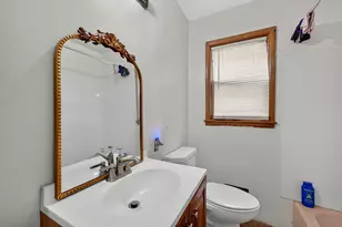 8113 W Beckett Ave, Milwaukee, WI 53218 - Photo 9