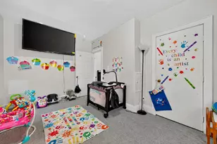 4751 N 34th St, Milwaukee, WI 53209 - Photo 9