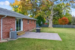 3401 S Webster Ave, Green Bay, WI 54301 - Photo 11