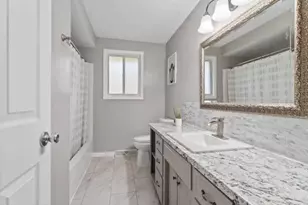 3401 S Webster Ave, Green Bay, WI 54301 - Photo 9