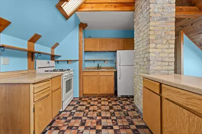 2712 N Maryland Ave, Milwaukee, WI 53211 - Photo 31