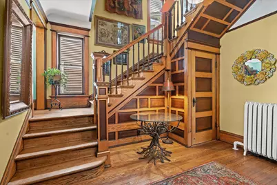 2712 N Maryland Ave, Milwaukee, WI 53211 - Photo 3