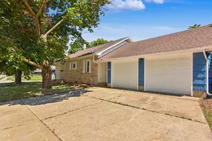 632 W Wisconsin Ave, Oconomowoc, WI 53066 - Photo 59