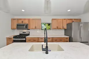632 W Wisconsin Ave, Oconomowoc, WI 53066 - Photo 37