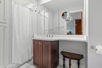2712 N Maryland Ave, Milwaukee, WI 53211 - Photo 15