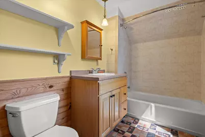 2712 N Maryland Ave, Milwaukee, WI 53211 - Photo 31