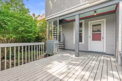 2712 N Maryland Ave, Milwaukee, WI 53211 - Photo 43