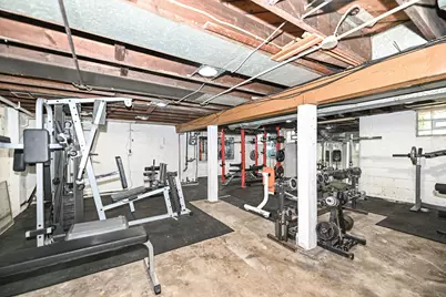 967 S 56th St, Milwaukee, WI 53214 - Photo 27