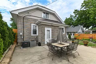 967 S 56th St, Milwaukee, WI 53214 - Photo 31