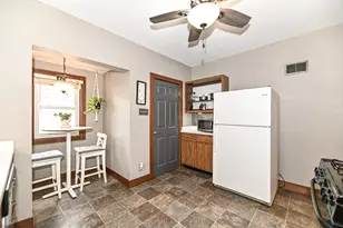 967 S 56th St, Milwaukee, WI 53214 - Photo 15