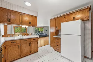 3713 Highcliff Ct, Sheboygan, WI 53083 - Photo 13