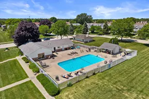 10154 W Whitnall Edge Dr, Franklin, WI 53132 - Photo 19