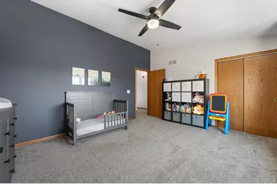 10154 W Whitnall Edge Dr #E, Franklin, WI 53132 - Photo 9