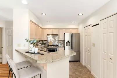 14048 W Waters Edge Trl, New Berlin, WI 53151 - Photo 5